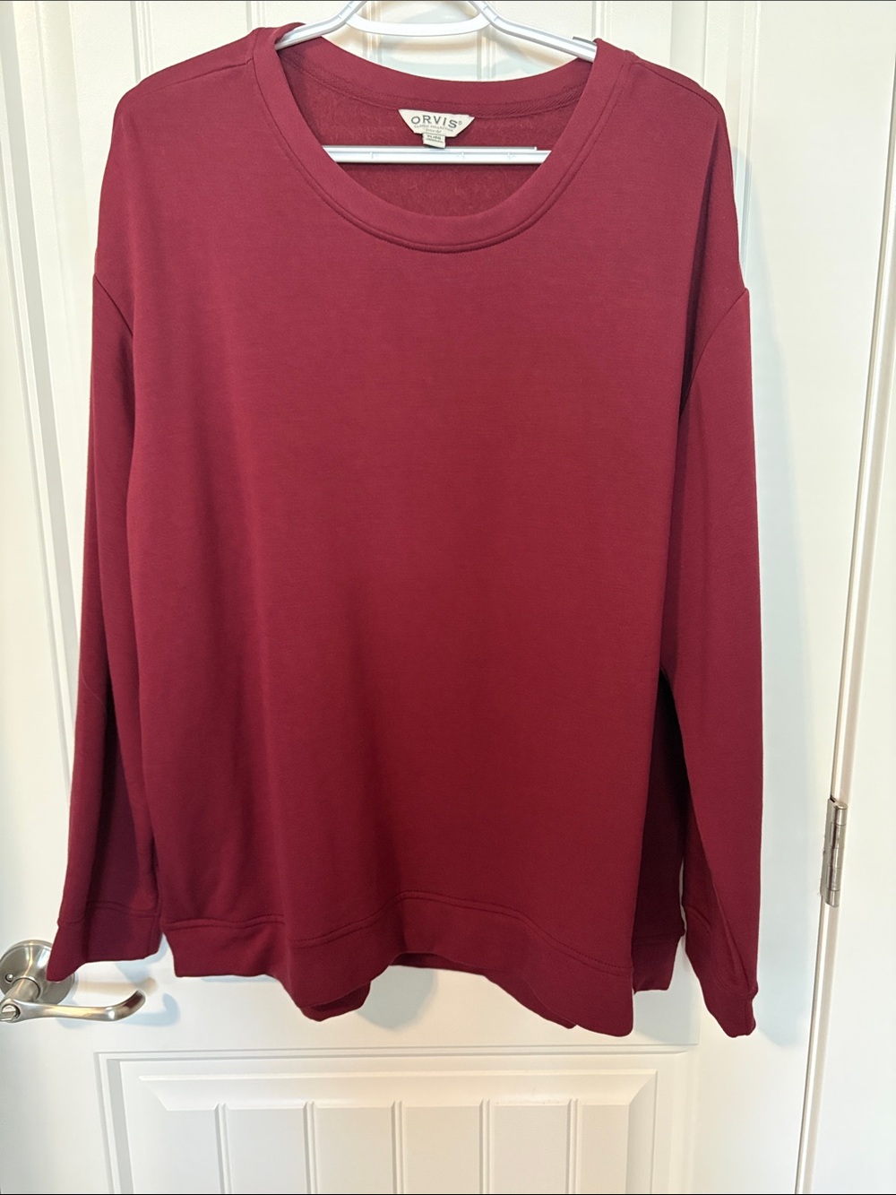 Orvis Women's Fall Color Crewneck Pullover Sweatshirt in Wine/Burgundy